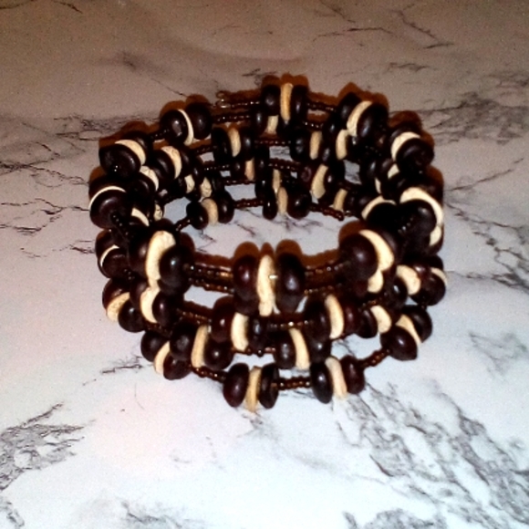 5 layer Memory Wire Bracelet - Picture 1 of 6